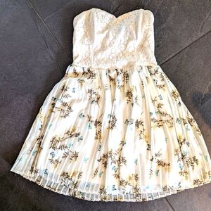 Dynamite Floral Dress
